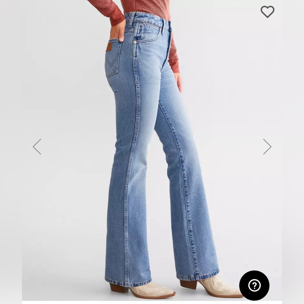 25x30 women’s high waist Wrangler jeans